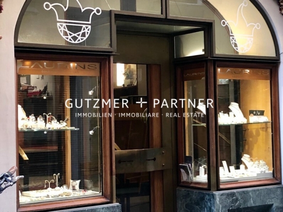 A 2 passi da Via Museo BOLZANO CENTRO STORICO NEGOZIO