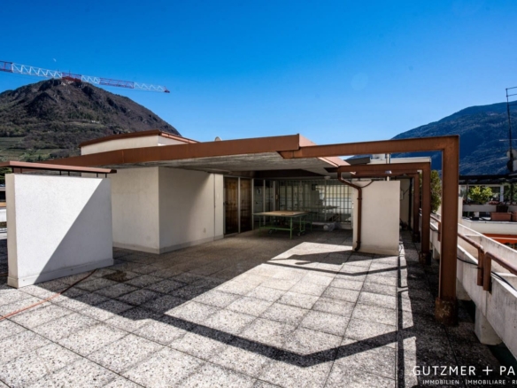 Attico duplex con vista mozzafiato a Gries  Via Max Valier . Bolzano NUOVO PREZZO Euro 1.195.000!