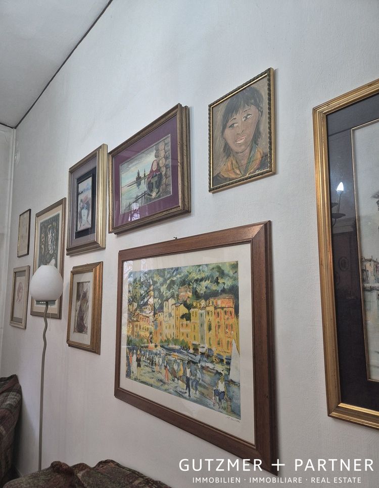 La “Casa del Dottore”  Palazzetto storico del 1880 in pieno centro storico Corso del Popolo . Rovigo . Veneto .