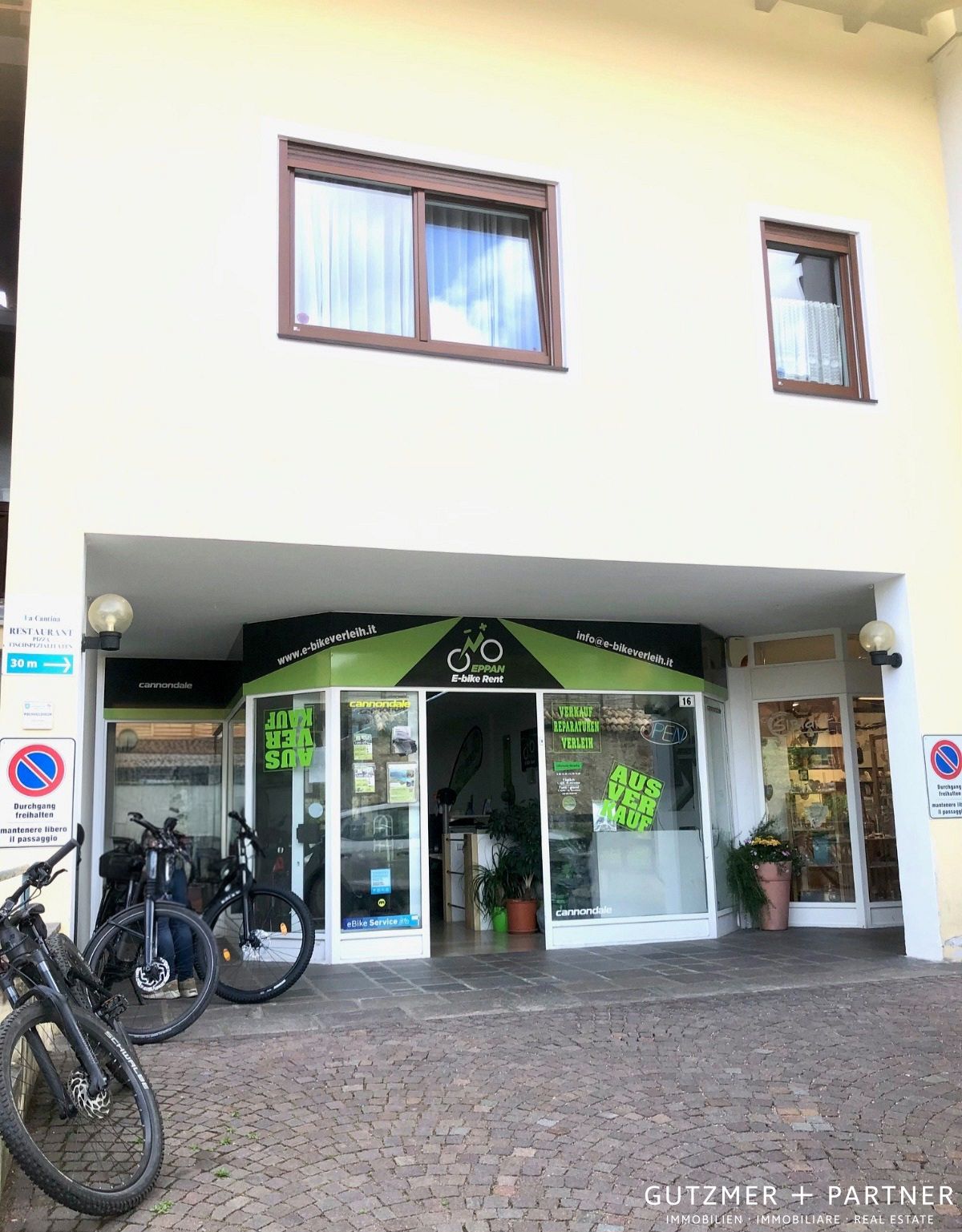 Locale commerciale nel cuore di Appiano S. Michele Alto-Adige