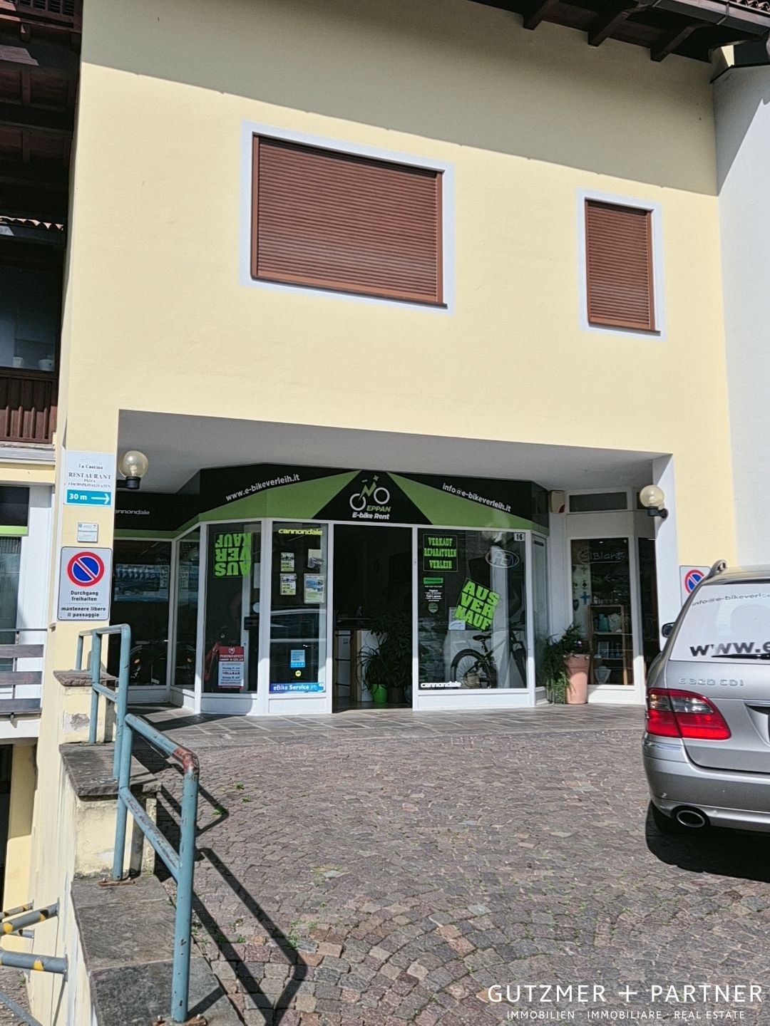 Locale commerciale nel cuore di Appiano S. Michele Alto-Adige