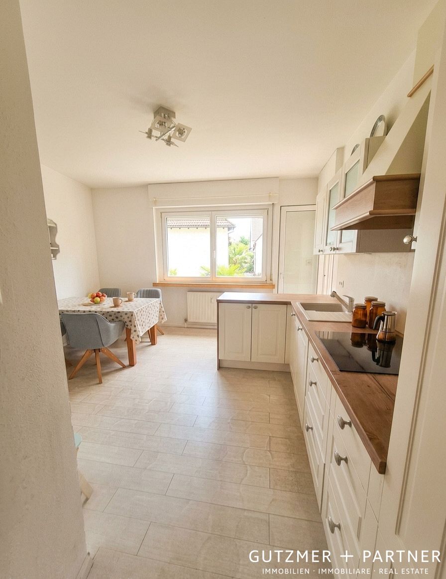 Exclusive 5-room apartment with a stunning private garden  Merano, Via Piave