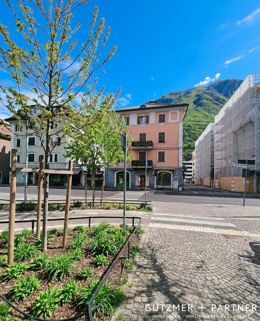 INTERO CONDOMINIO in vendita ESCLUSIVA a Bolzano. Tutto sotto un tetto ! Bolzano . Oltrisarco