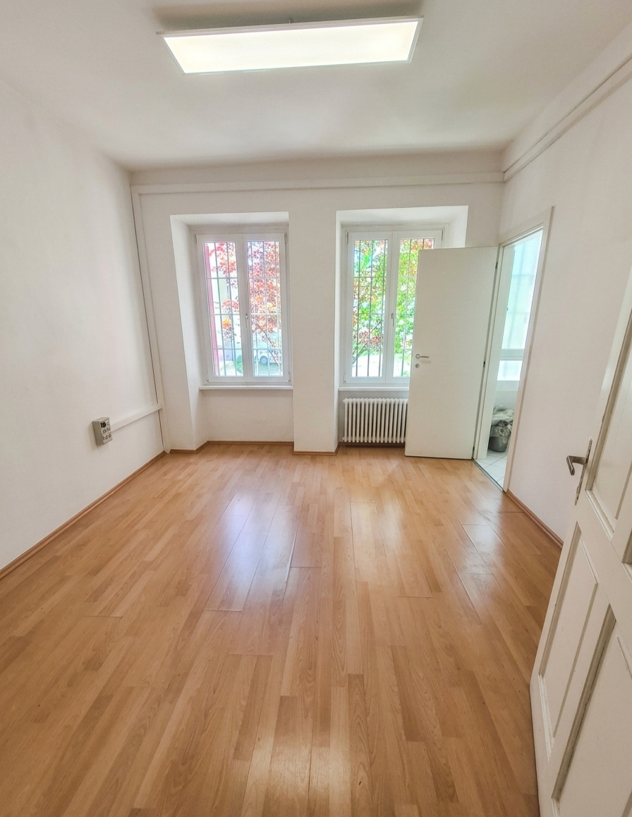 Lungo Talvera – Ponte Druso, BZ  Negozio/Ufficio di 115 m² su 2 livelli   Euro 350.000,00