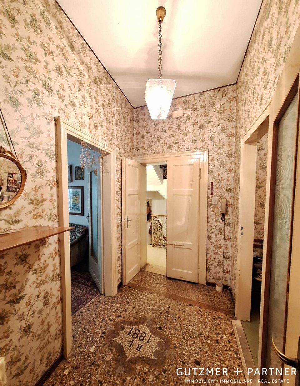 La “Casa del Dottore”  Palazzetto storico del 1880 in pieno centro storico Corso del Popolo . Rovigo . Veneto .