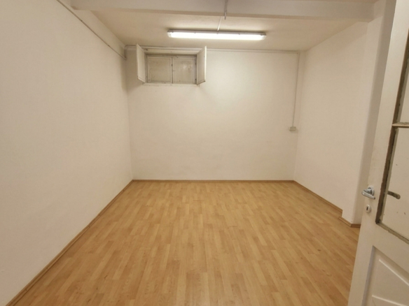 Lungo Talvera – Ponte Druso, BZ  Negozio/Ufficio di 115 m² su 2 livelli   Euro 350.000,00