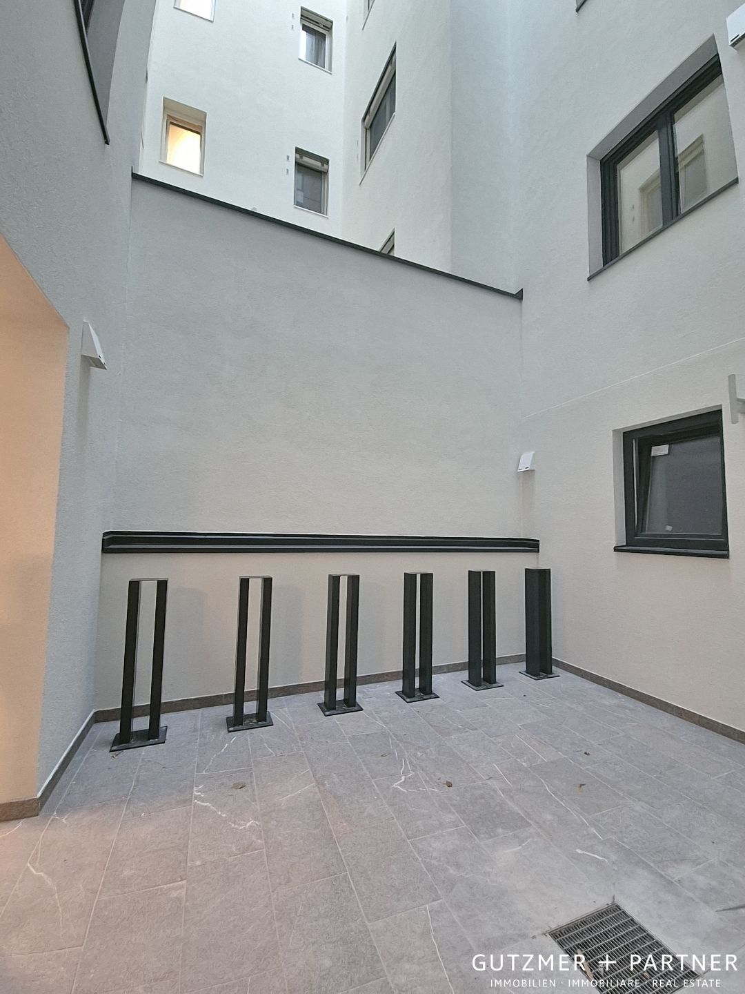 AMPIO TRILOCALE DI 186M2 In pieno centro storico a Bolzano  Ultime disponibilità Via Vintler – Bolzano – ALTO-ADIGE