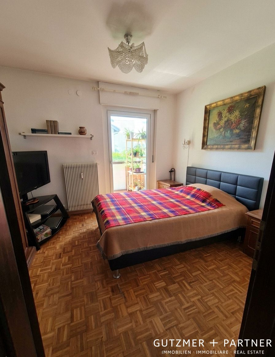 Exclusive 5-room apartment with a stunning private garden  Merano, Via Piave