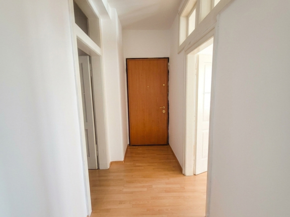 Lungo Talvera – Ponte Druso, BZ  Negozio/Ufficio di 115 m² su 2 livelli   Euro 350.000,00