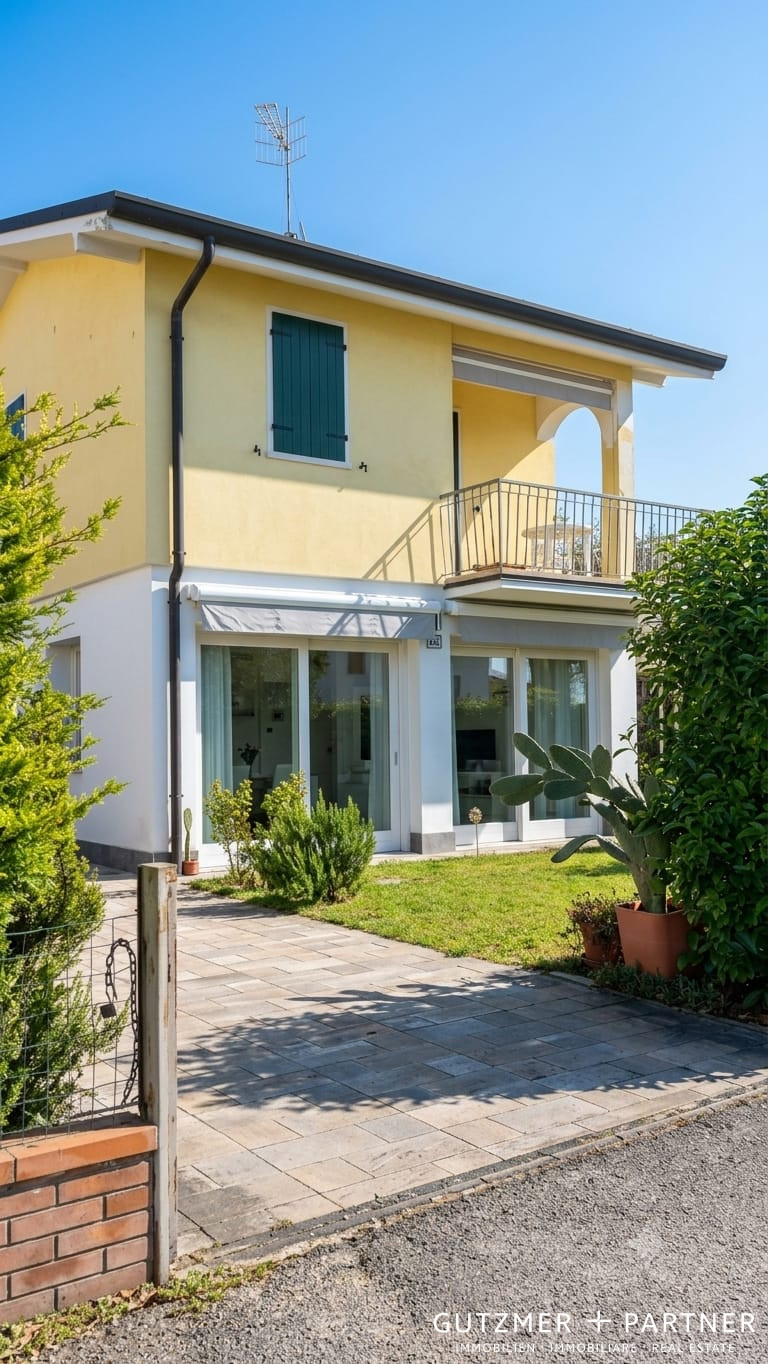 Elegante villetta singola con vista lago a pochi passi da Bardolino, Lago di Garda