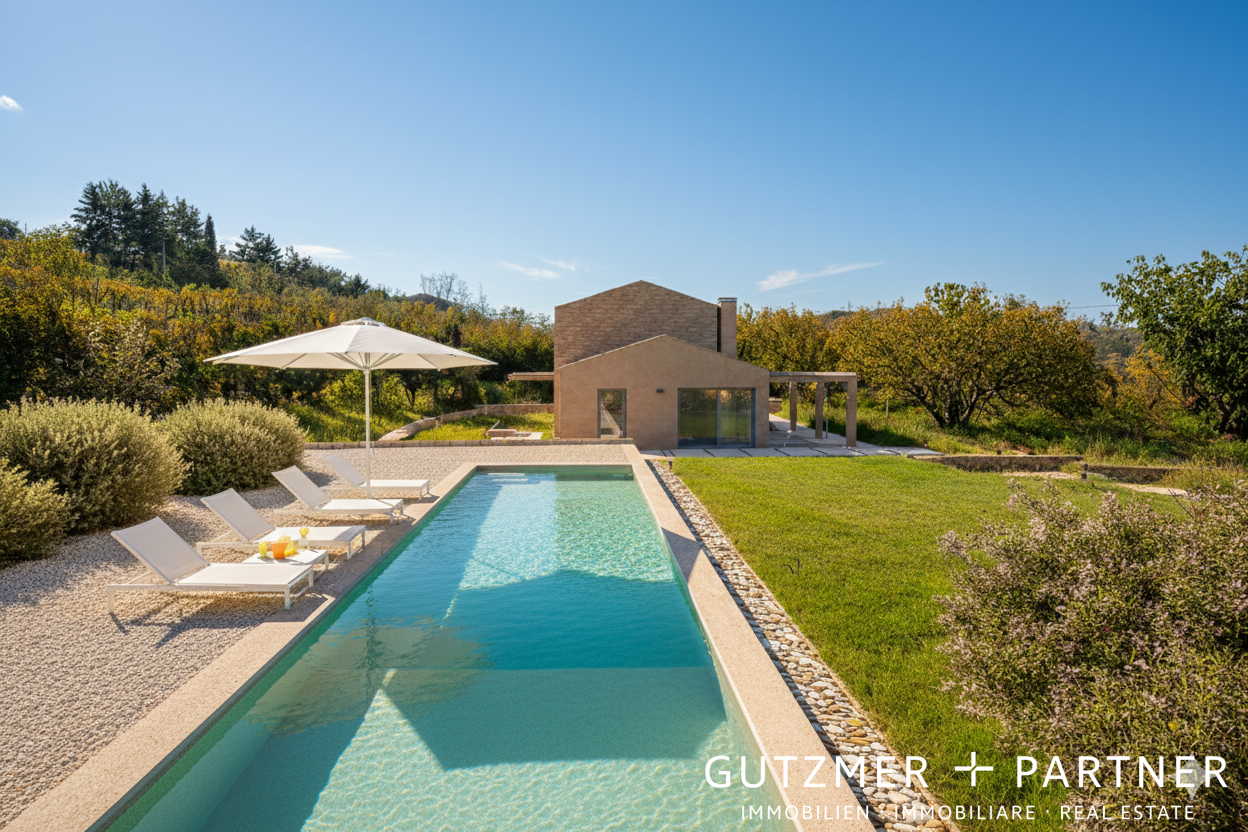 VILLA DI LUSSO CON VISTA LAGO DI GARDA con piscina . A Negrar Valpolicella VR