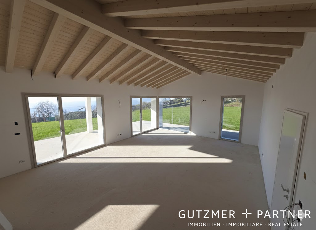 VILLA DI LUSSO CON VISTA LAGO DI GARDA con piscina . A Negrar Valpolicella VR