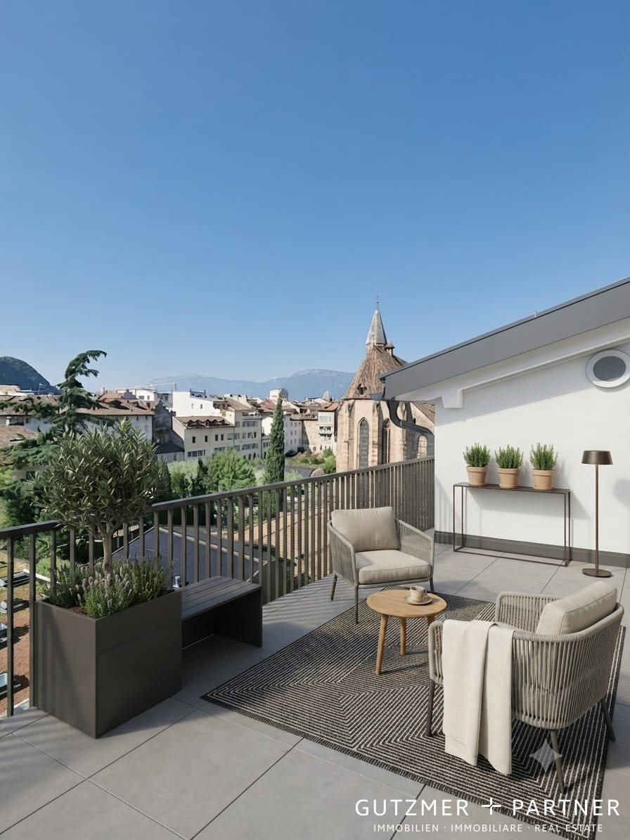 ULTIMA disponibilità: SUPER-PENTHOUSE  ultimo piano intero (quinto), 245 m2 Sopra i tetti del centro storico a Bolzano