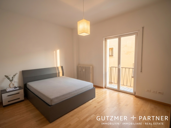 ZENTRUM BOZEN . ATTIKO-Wohnung (letzter Stock) Weintraubengasse