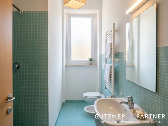 ZENTRUM BOZEN . ATTIKO-Wohnung (letzter Stock) Weintraubengasse