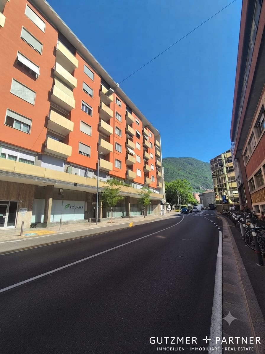 2 Centro storico Bolzano/vicino “WALTHERPARK” – Ottimo investimento ad un SUPERPREZZO