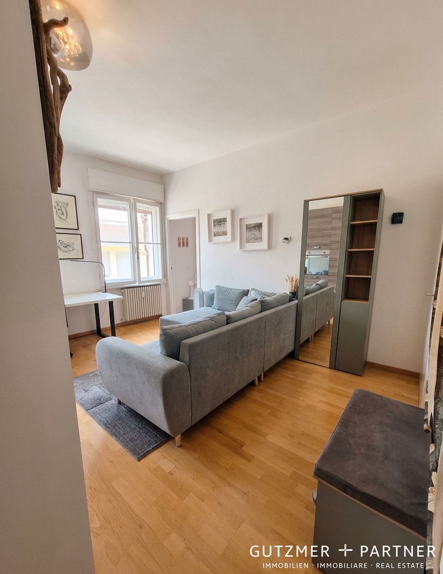 3 Downtown BOLZANO. Penthouse-Apartment (top floor) Via Grappoli