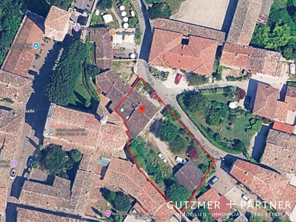 Una dimora unica nel cuore di Castellaro Lagusello (MN) Italy