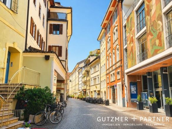NEGOZIO | VIA DR. STREITER BOLZANO – CENTRO STORICO