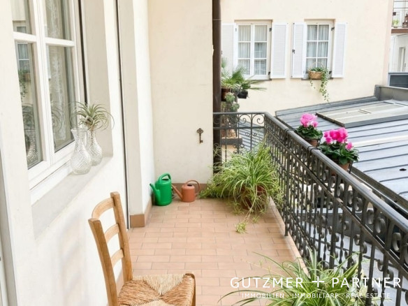 Beautiful, charming 5-room-apartment In a historic building Via Catinaccio, Bolzano, historic center