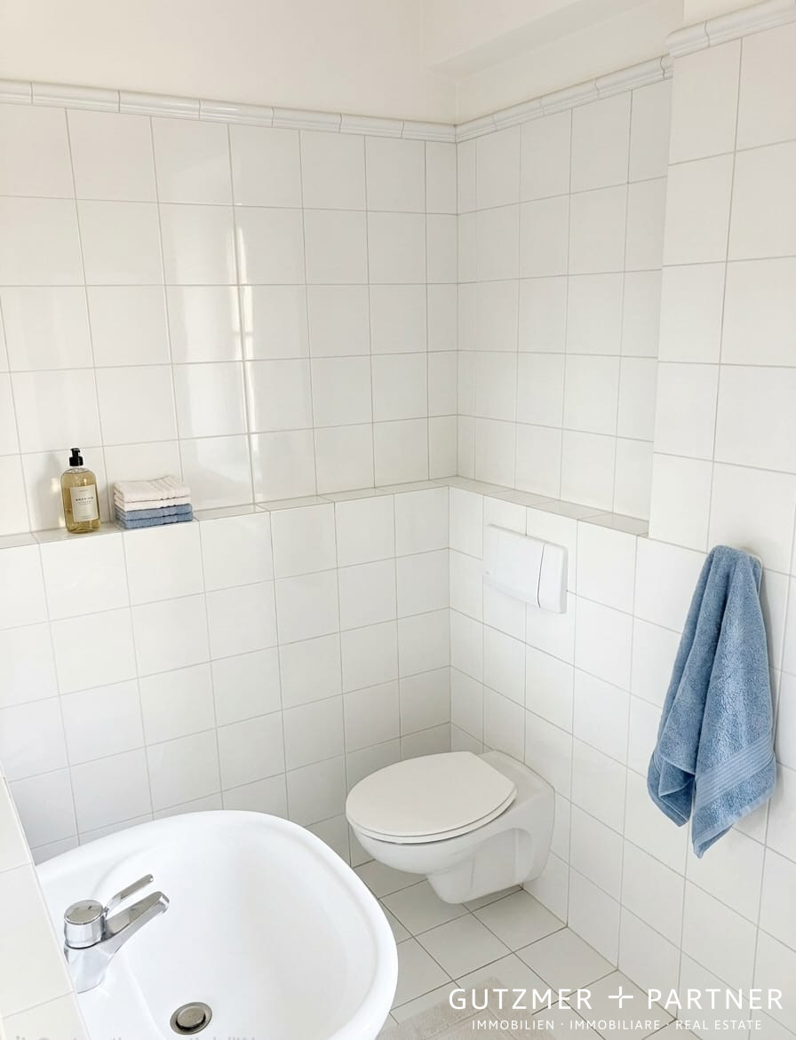 Beautiful, charming 5-room-apartment In a historic building Via Catinaccio, Bolzano, historic center