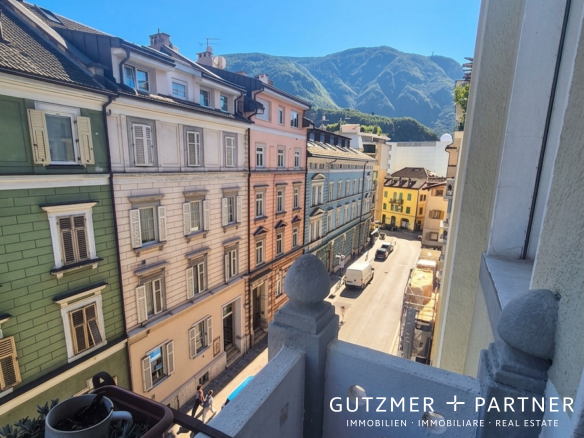 Eleganza e investimento nel cuore di Bolzano Via Rosmini, Bolzano