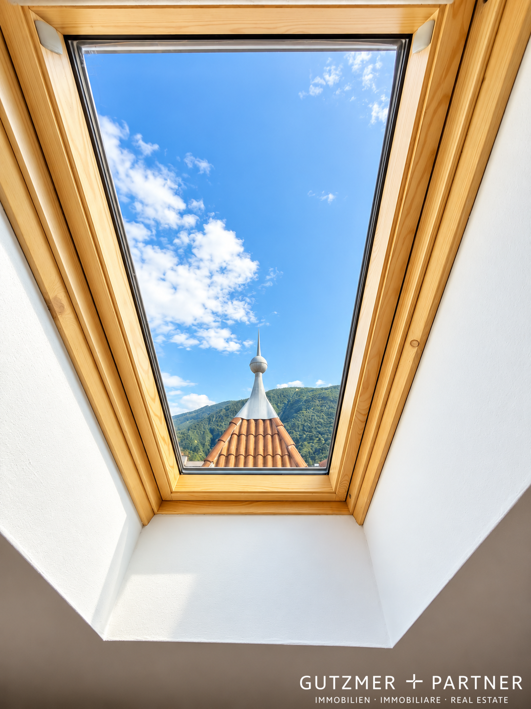 BOLZANO CENTRO – ATTICO ESCLUSIVO Duplex CON TERRAZZA PRIVATA BOLZANO CENTRO – Via Catinaccio Alto-Adige