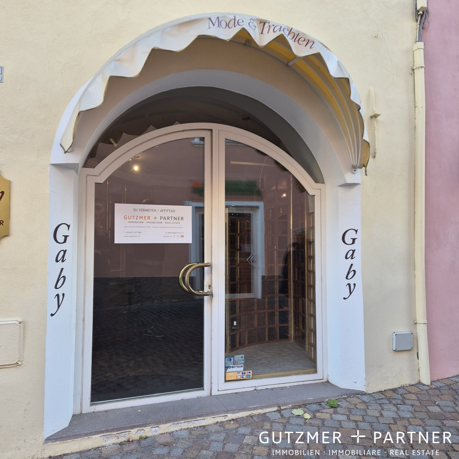 Locale Commerciale in AFFITTO nel Cuore del Centro Storico di Appiano APPIANO sulla strada del vino BZ
