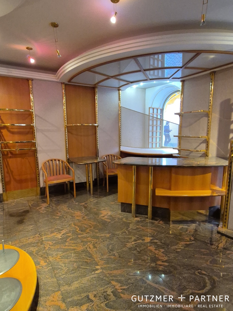 Locale Commerciale in AFFITTO nel Cuore del Centro Storico di Appiano APPIANO sulla strada del vino BZ