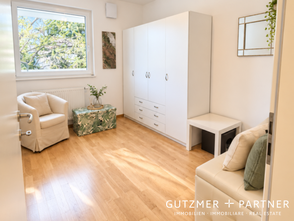 BOLZANO CENTRO – TRILOCALE CON TERRAZZONE | CASA CLIMA “A”   “City Living.Bz” a 2 passi dal Waltherpark.