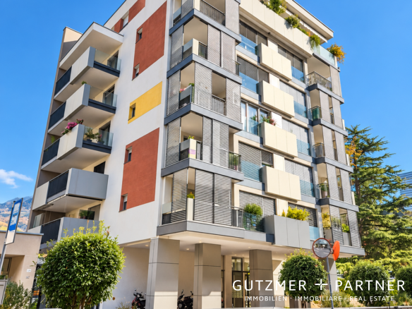 BOLZANO CENTRO – TRILOCALE CON TERRAZZONE | CASA CLIMA “A”   “City Living.Bz” a 2 passi dal Waltherpark.